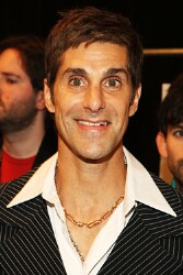 'Twilight' Soundtrack Gets Brand-New Song From Perry Farrell