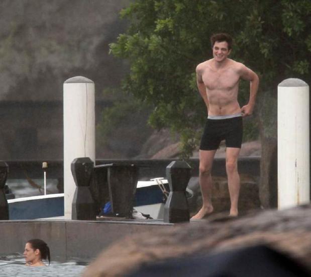 Photos of Rob & Kristen Filming Swimming Scene