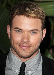 Kellan Lutz Talks to E! about Being Homesick While Filming 'Breaking Dawn'