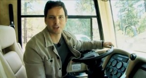 Take a Tour of Peter Facinelli's RV + Video from Chicago Mall Appearance