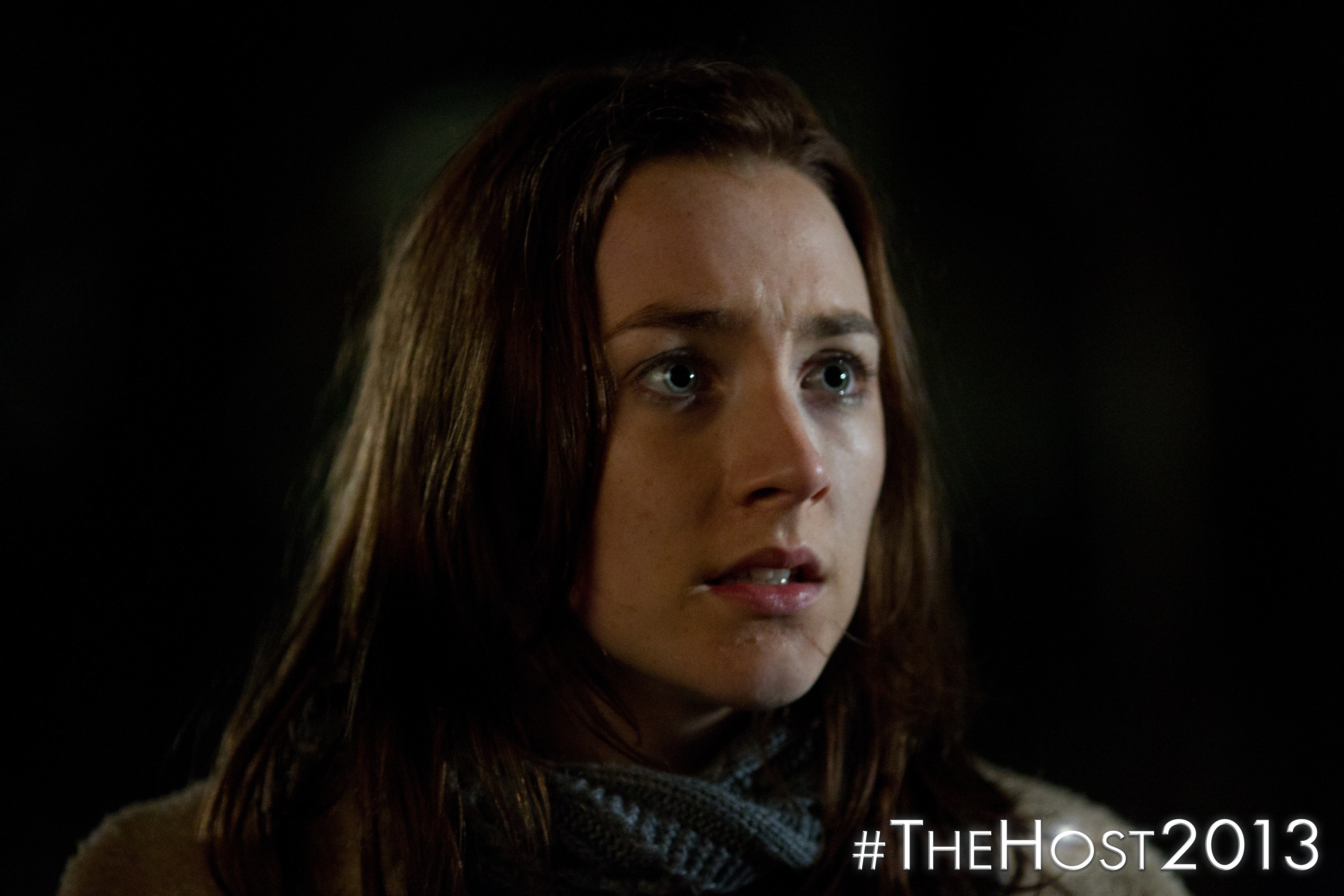 The host. Сирша Ронан гостья. Сирша Ронан фильм гостья. Гостья / the host (2013). Saoirse Ronan гостья.